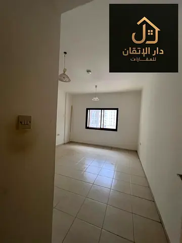 *Golden opportunity for rent: 3-bedroom and hall apartment with master maid's room and spacious areas in Al Qulaiya area. With central air conditionin