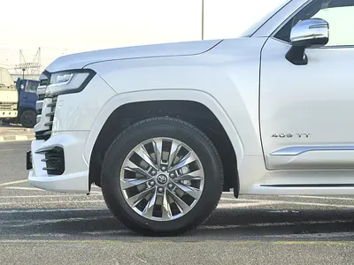 2026 Toyota LAND CRUISER — миниатюра 2
