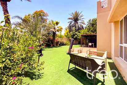 Large private garden |Great Location| Unfurnished