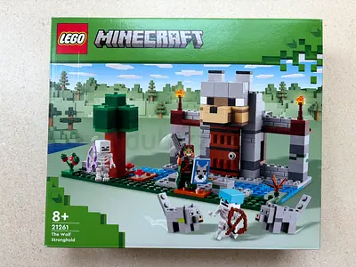 LEGO Minecraft The Wolf Stronghold Set Part Opened