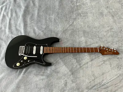 Ibanez prestige AZ2202B