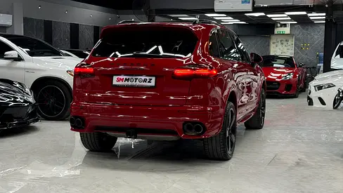 صورة 4 لـ 2016 Porsche CAYENNE