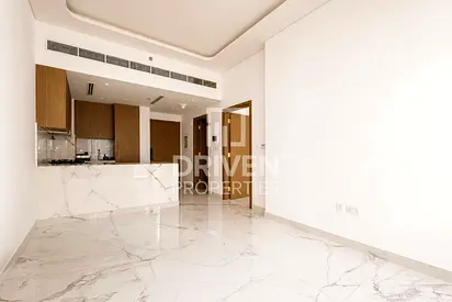 Modern Layout | Ready to Move in | Spacious Layout