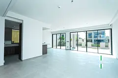 SINGLE ROW | WELL MAINTAINED | PRIME LOCATION