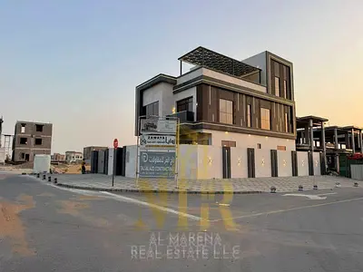 Villa for sale directly from the owner. Corner villa, two floors and a roof terrace, with an area o