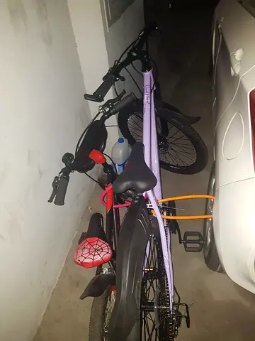 Purple adult city bike - good condition, used 2nd cycle for 6 to 8 yrs