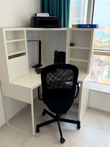 Office desk and chair