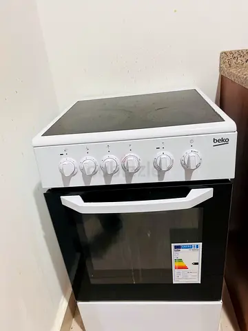 Beko electric cooker/oven (under warranty)