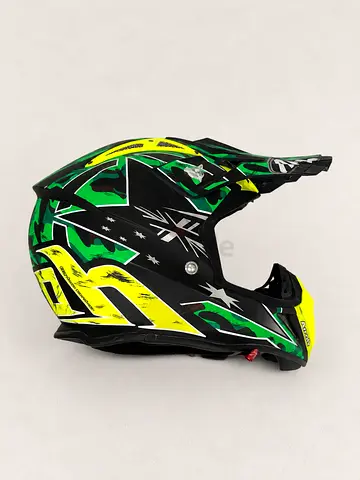Airoh Aviator 2.2 Carbon Kevlar Motocross Helmet – Size M