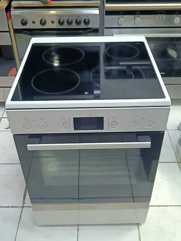 Bosch latest model electric cooker 4 burner white