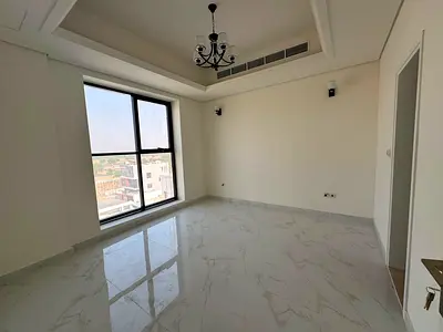 للإيجار السنوي بالتله اول ساكن ثلاث غرف وصاله مع 3حمام خزائن بالحائط مع بلكونه أطلاله مفتوحه مع شهر مجانا  السعر : 62000 التامين : شيك لا يصرف