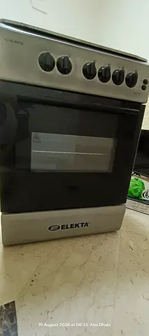 Elekta 60x60 Free Standing Gas Oven - Good Working Condition