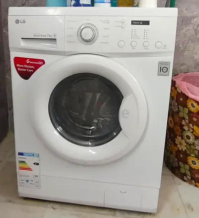 LG Direct Drive 7kg Front Loading Washing Machine