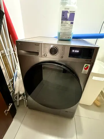 LG Front Load Washing Machine - Good Condition 11kg