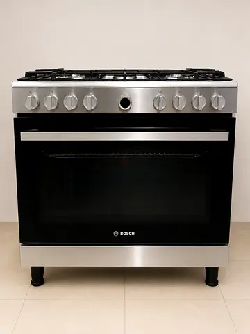 Bosch freestanding gas range with oven - stainless steel (good condition)