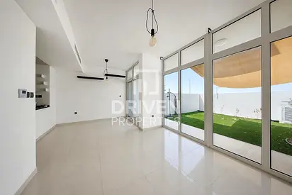 Vacant | Biggest Plot | Single Row | Best Deal