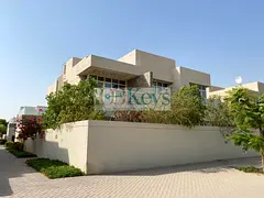 5BR Villa + Maid's Room | Landscaped Private Garden | Single Row