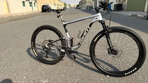 GIANT ANTHEM ADV 2 PRO (LARGE)