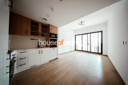 Brand New | 1 Bedroom | 6 Cheques |