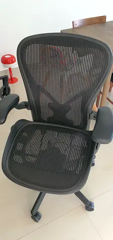 Herman Miller Areon Classic Chairs For Selling