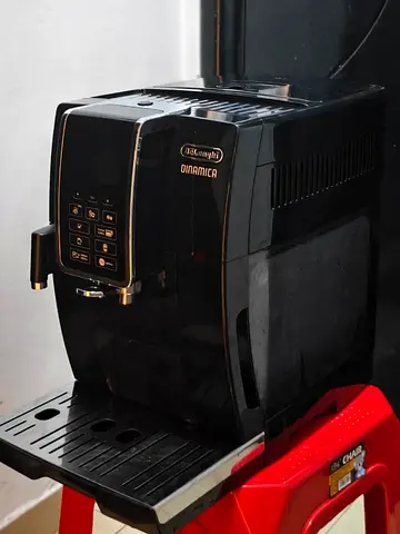 DeLonghi Dinamica Fully Automatic Espresso Machine - Good Condition