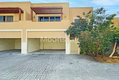 Stunning Villa | Vacant | Prime Location