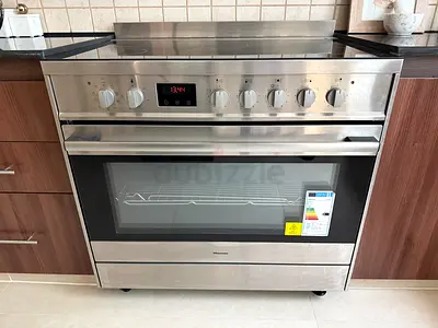 Stainless Steel 90cm Electric Cooker with Oven - excellent Condition