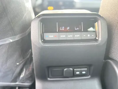 2026 Toyota PRADO 照片 10