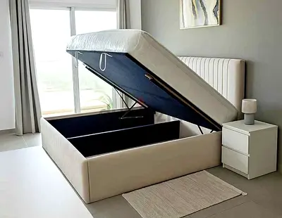 Brand new King size Hydrolic Storage bed with Mattress Available
