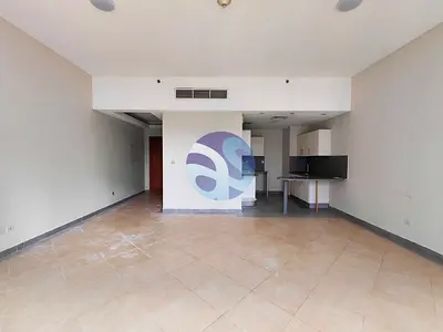 Studio | Balcony | Chiller Free | Front of Metro