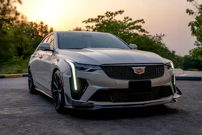 2022 Cadillac CT4 — фото 2