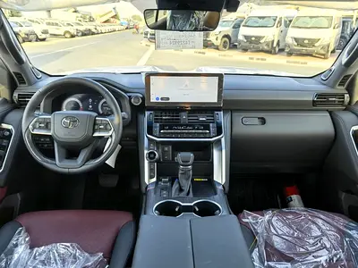 2026 Toyota LAND CRUISER — миниатюра 14