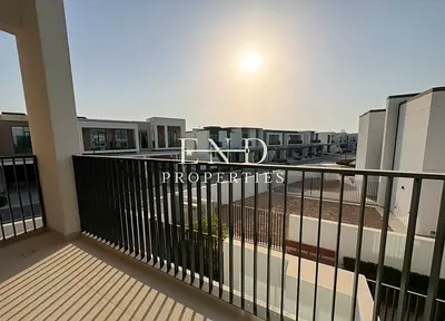 End Unit | Large Garden | Must See