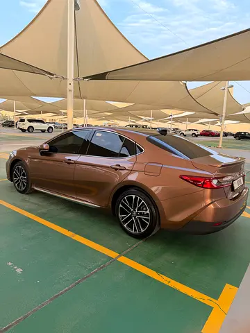 2025 Toyota CAMRY — фото 3