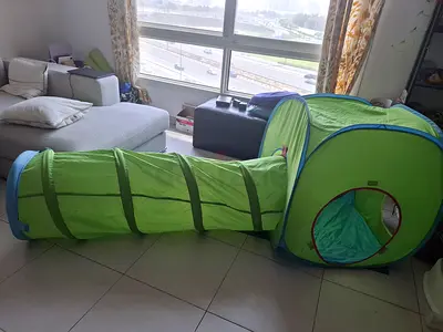 Kids Green Play Tunnel and Cube Tent - Good Condition