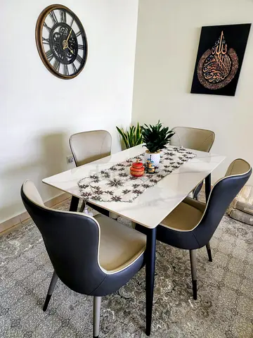Dining table set