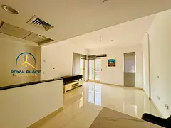 CANAL VIEW | UNFURNISHED | HUGE STUDIO