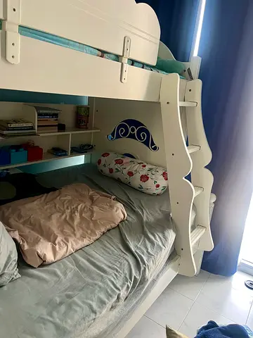 Bunk bed