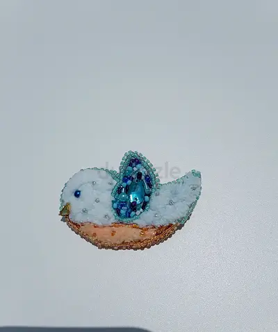 Handmade beaded bird brooch - white & turquoise
