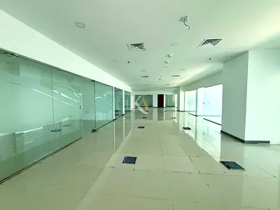 Fully Fitted | 8 Parking | Prime Location