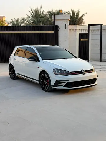 صورة 1 لـ 2017 Volkswagen GOLF GTI