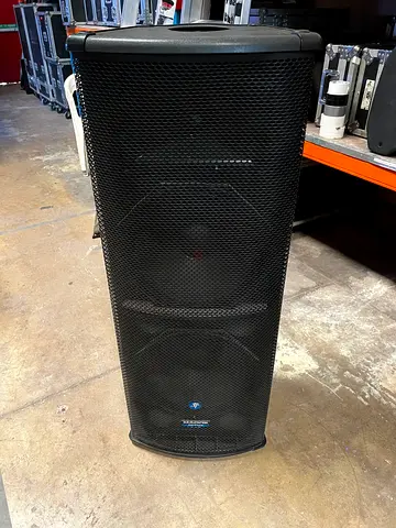 Mackie SR1522z Active Professional PA Speakers – 2 PCS