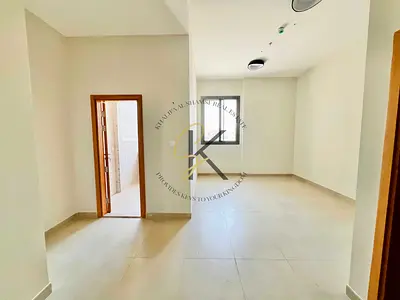 Luxury brand new first shifting studio room near to Sharjah airport fully family building