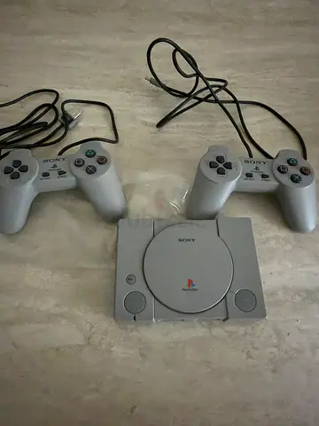 PlayStation classic mini ( both controllers ps classic mini )