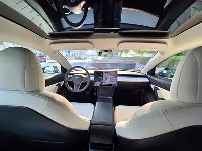 صورة 8 لـ 2021 Tesla MODEL 3