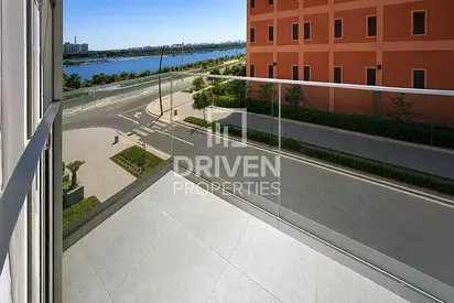 Ready Property | Prime Location | Ideal to Live In