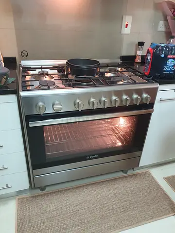 Bosch Full Gas Cooking Range For Sale 90CM - Excellent Condition