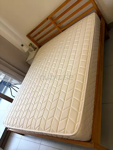 Single Wooden Bed Frame with Mattress - Good Condition 160x200