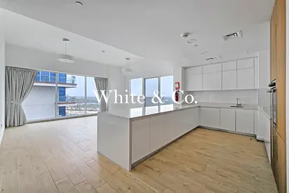 Vacant | 2BR Gemini Splendor | Creek view