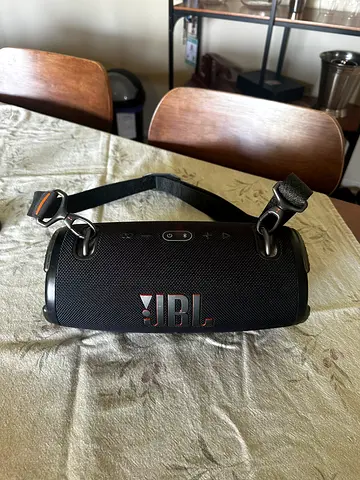JBL portable Bluetooth speaker with strap - good condition